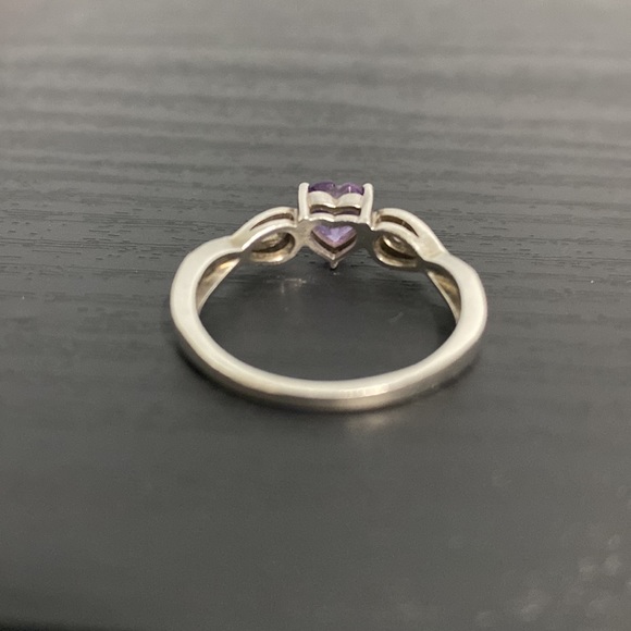 925 Sterling Silver Genuine Heart Shaped Amethyst Stone Size 9.75 - Picture 5 of 8